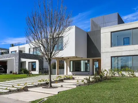 CASA EN VENTA EN BARRIO VIRAZÓN A ESTRENAR