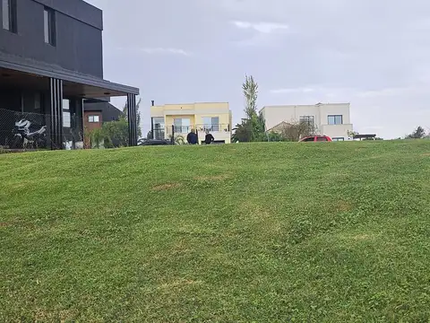 VENTA LOTE BARRIO NAUTICO EL CANAL