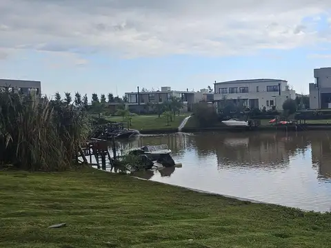 VENTA LOTE BARRIO NAUTICO EL CANAL