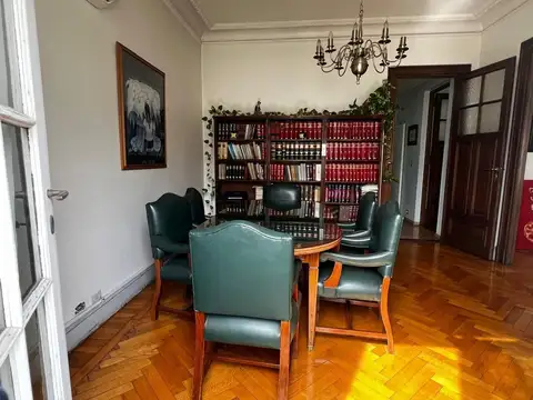 Venta 5 ambientes de categoría edificio histórico