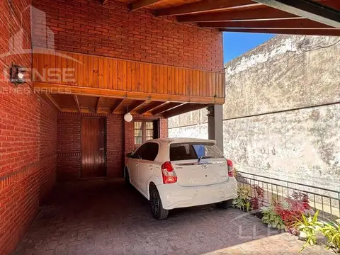 Casa en Venta en Bernal, USD 190.000