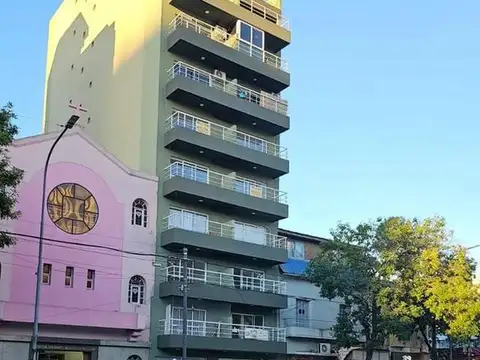 Av. Rivadavia Al 9600