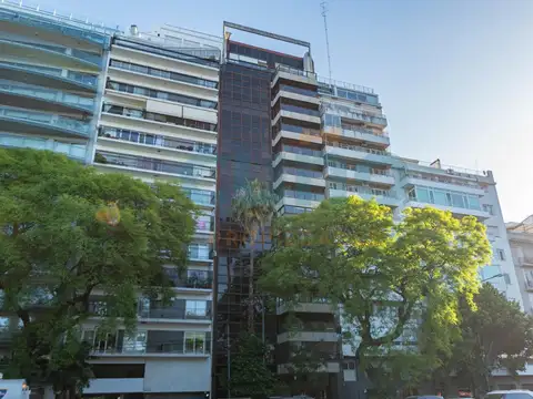 Av. del Libertador y Lacroze - 200 m2