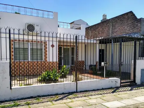 Venta casa de 3 ambientes en Aldo Bonzi