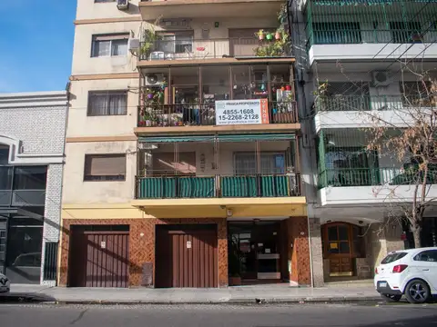 Azara 100 Barracas 2amb U$105.000