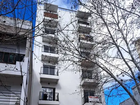 VENTA MONOAMBIENTE AL FRENTE 35M2 SAENZ PEÑA