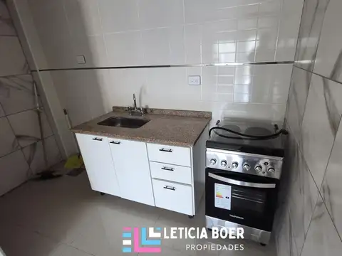 Depto Tipo Casa en Alquiler en Castelar, $ 440.000