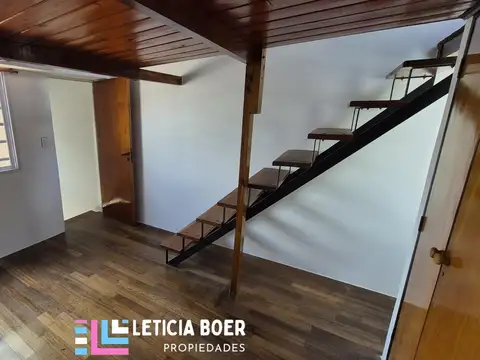 Depto Tipo Casa 2 ambientes con 1 baño