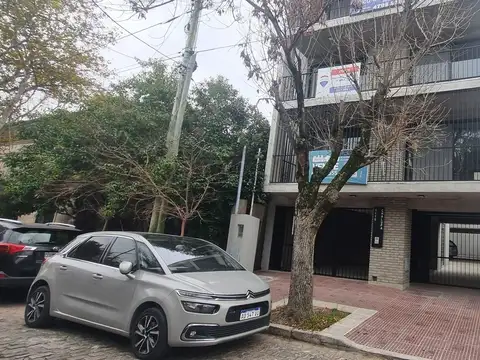 Alquiler – Departamento nuevo de 3 ambientes con Terraza propia y Cochera en San Fernando
