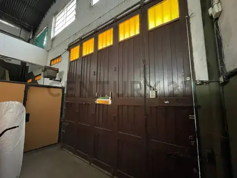 Galpon en Venta en Villa Bonich, USD 290.000