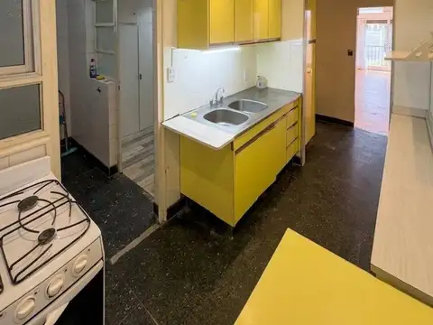 Departamento 4 ambientes con 3 baños