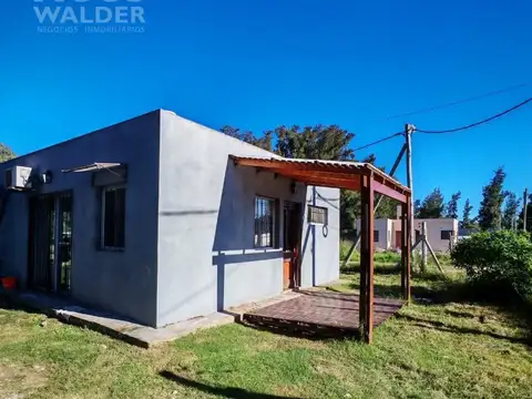 Casa 2 ambientes con 1 baño