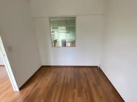 Galpon en Alquiler en Villa Luzuriaga, USD 1.300