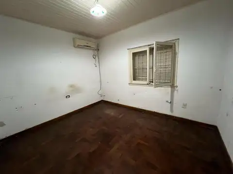 Depto Tipo Casa en Venta 50 años