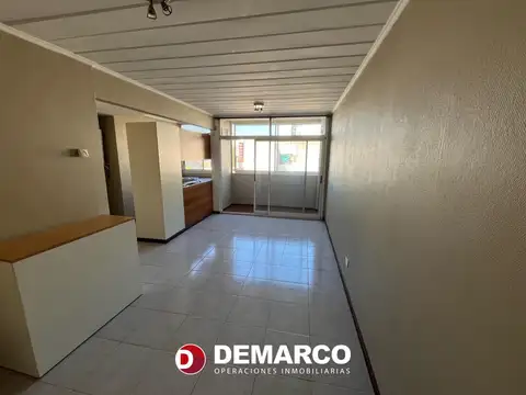 Semipiso de 2 Ambientes Al Contrafrente con Balcón