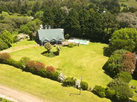 VENTA PROPIEDAD SOBRE 4 LOTES IDEAL EMPRENDIMIENTO