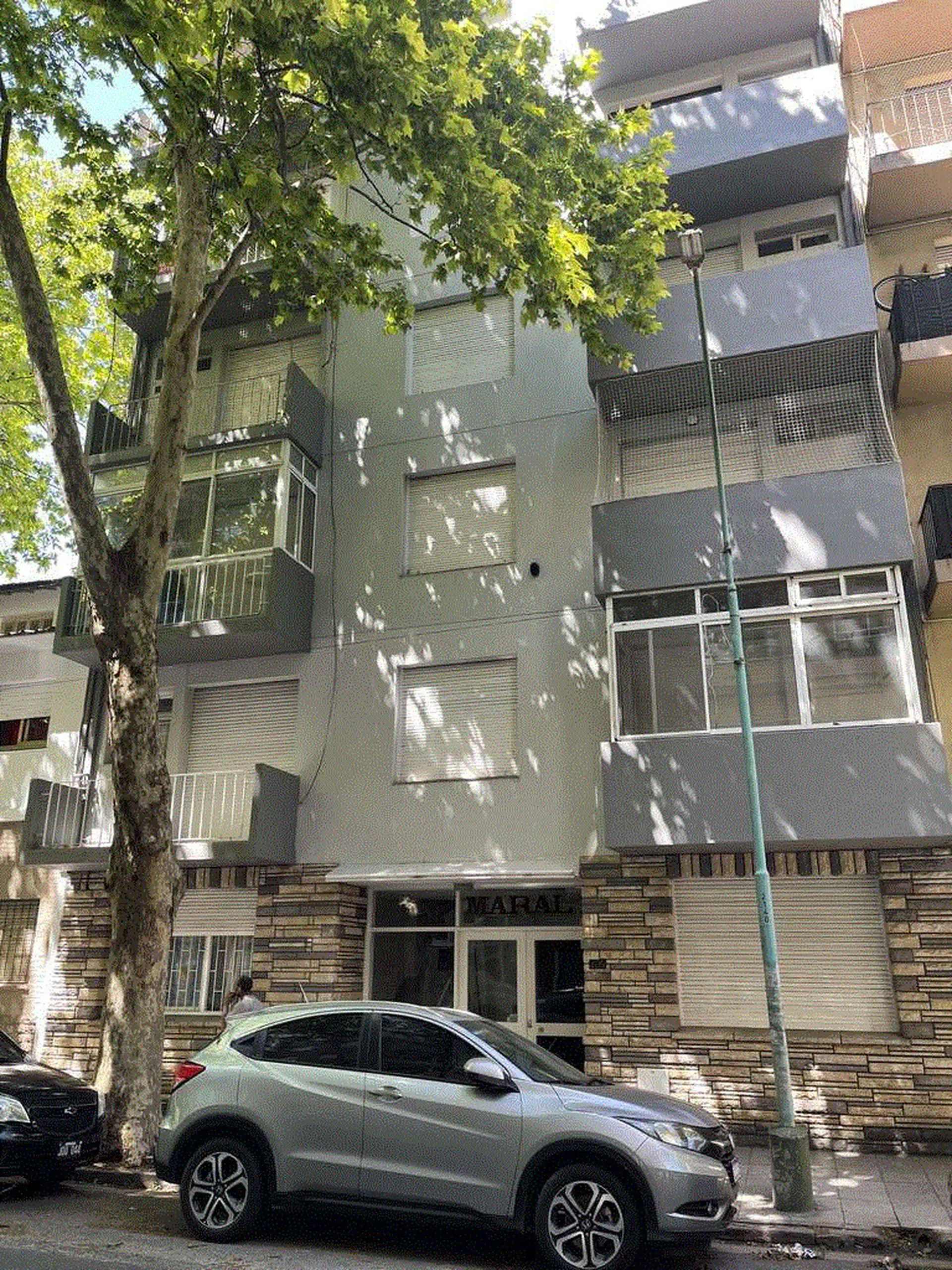 Depto 2 amb, 40m² refaccionado — Plaza Colon