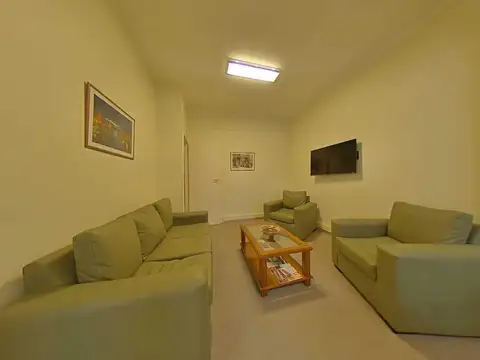 Oficina 5 ambientes con 1 baño