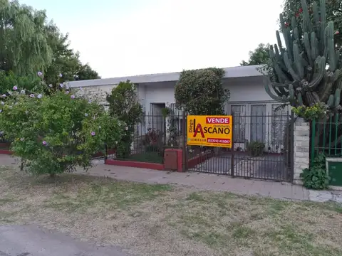 Casa a 2 cuadras de la Estacion de Glew sobre Sastre