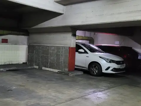 Cochera cubierta  en venta ubicado en Microcentro!