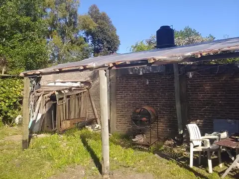 Casa 3 ambientes con 1 baño