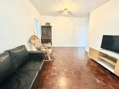 DPTO 3 AMBIENTES CON BALCON LUMINOSO- FLORES