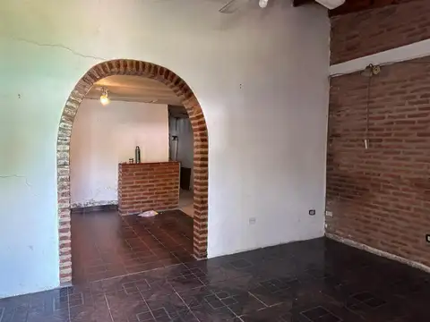 Casa 4 ambientes con 1 baño