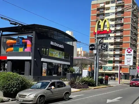 Local en Venta Via Pública