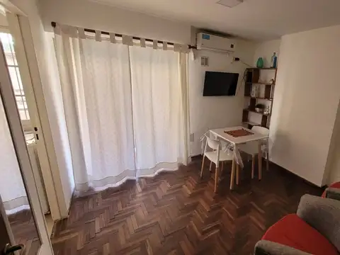 Dámaso Larrañaga 100