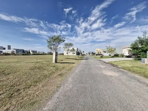 Terreno en Venta 33  mts Fondo