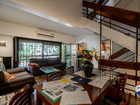 Depto Tipo Casa en Venta en Flores, USD 245.000