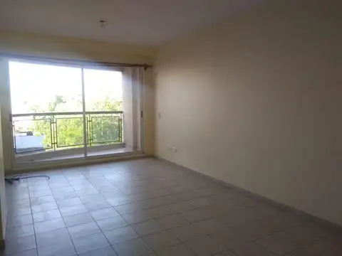 Av. Pres. Perón 500