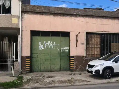 GALPÓN EN ALQUILER – SARANDÍ, AVELLANEDA