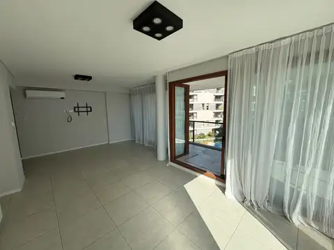 Departamento en Alquiler con 1 cocheras