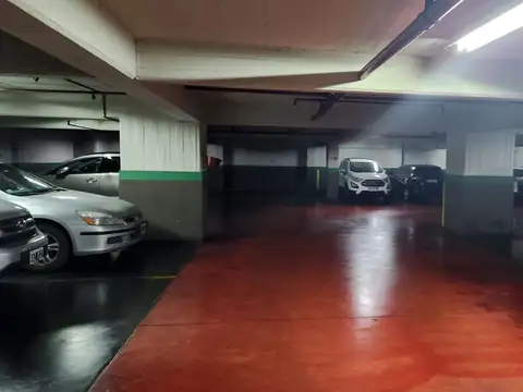 VENTA COCHERA PARA DOS AUTOS EN BELGRANO