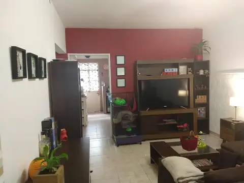 CASA 4 AMB CON PATIO Y TERRAZA ALQUILER SAAVEDRA