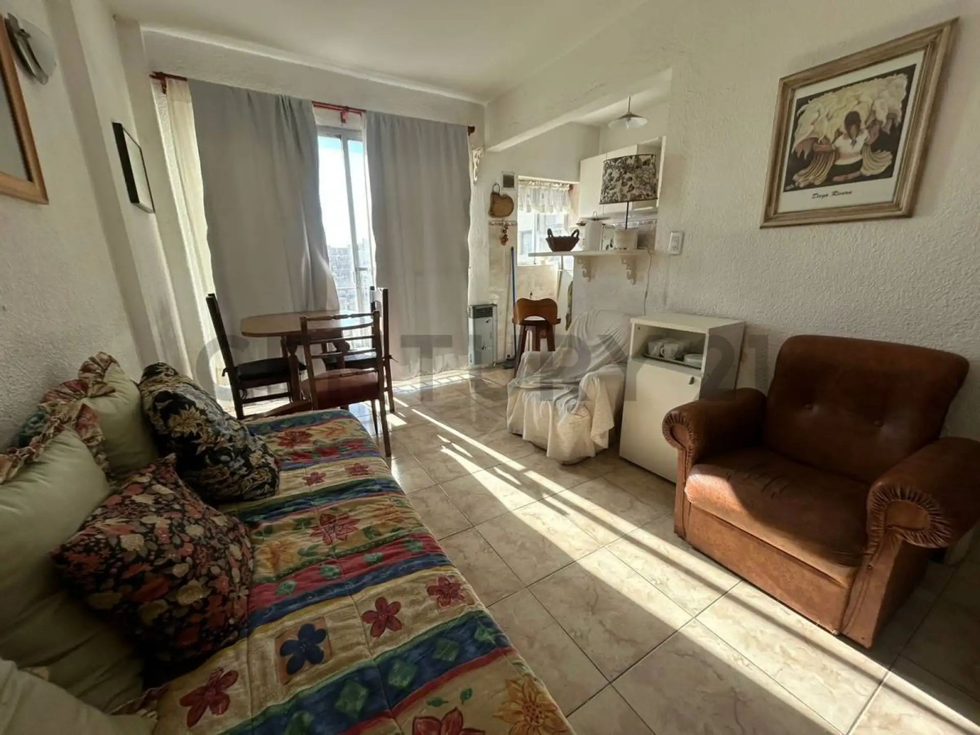 Depto 2 amb, 32m² con balcón — Plaza Colon