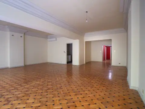 Montevideo 1700, Piso 1
