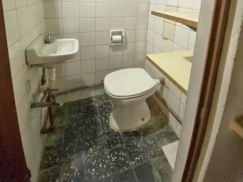 LOCAL - 48 M2 - MERLO CENTRO