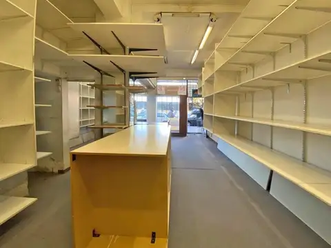 LOCAL - 48 M2 - MERLO CENTRO