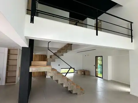 Venta Casa En Lagoon Pilar