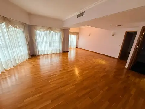 semipiso de 3 dormitorios mas dependencia a la venta