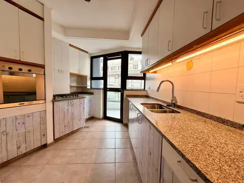 Departamento 4 ambientes con 4 baños