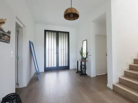 Casa 6 ambientes con 3 baños
