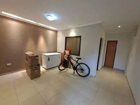 Alquiler Consultorio/Estudio - Barrio M. Comas