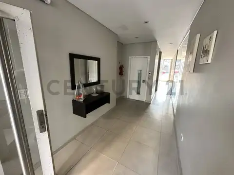 Aristóbulo del Valle 500, Piso 0