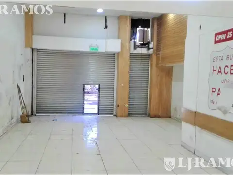 Local en Alquiler en Tribunales, $ 2.500.000