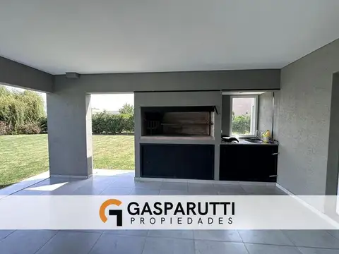 Casa en Venta al Oeste