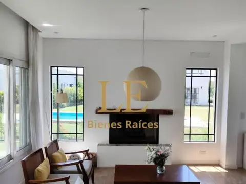 Casa en Alquiler Temporal en El Cantón, USD 1.600