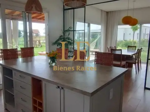 El Canton 100